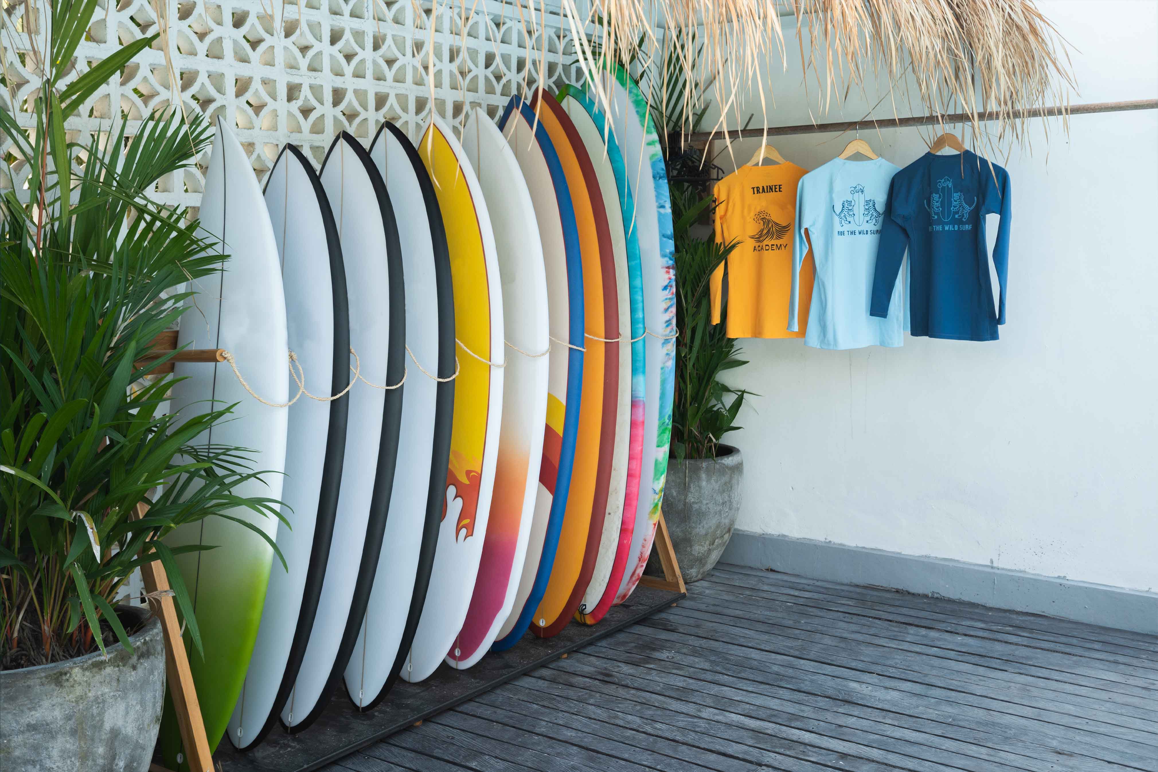 How to Choose the Right Surfboard - Ultimate 2026 Guide