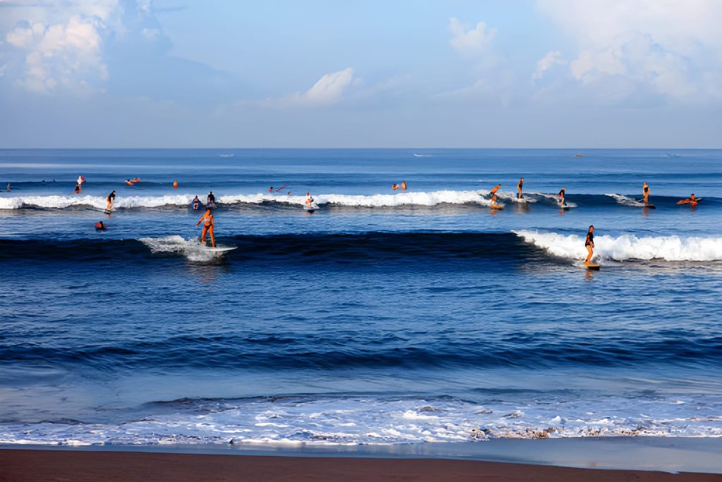 Batu Bolong Beach - Bali Surf Spots